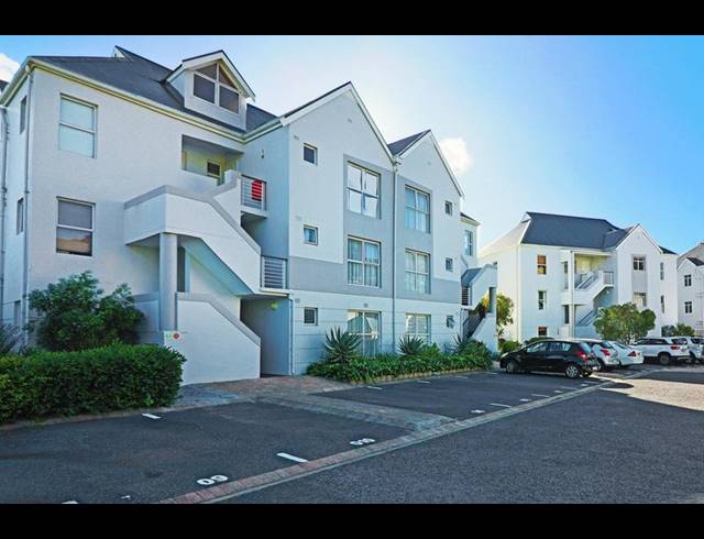 2 BEDROOM PROPERTY TO RENT IN BEACH ESTATE